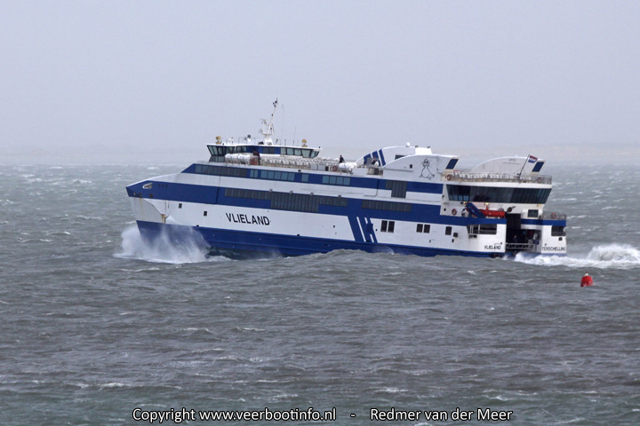 Veerboot Vlieland met storm